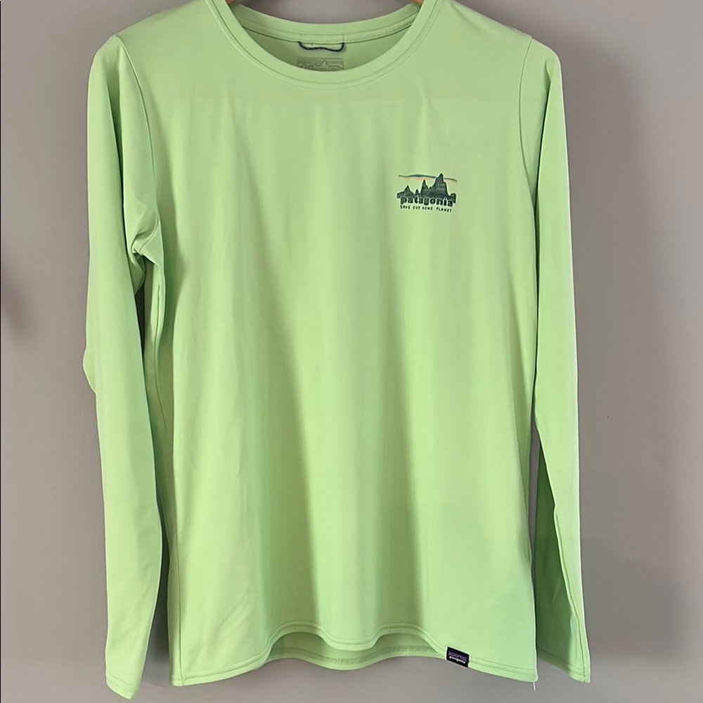 Patagonia Light Green Long Sleeve Shirt